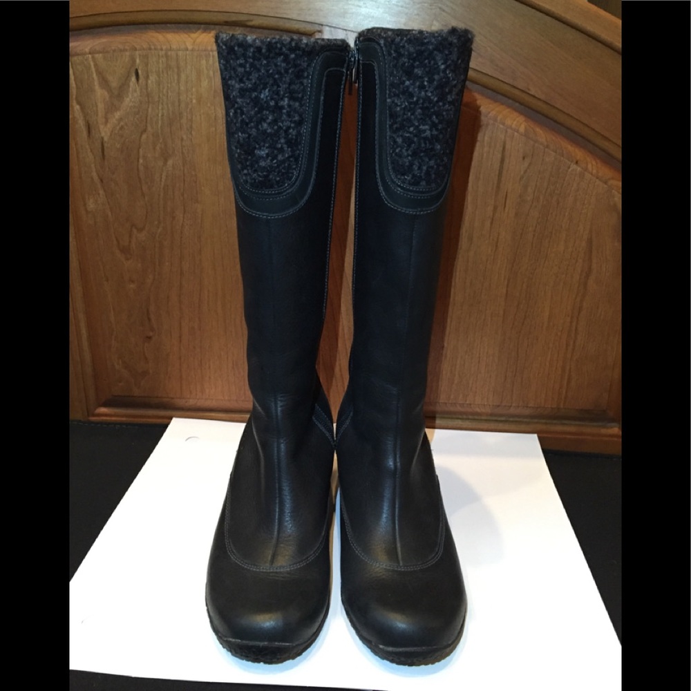 Merrill Larkspur BLACK wedge boots